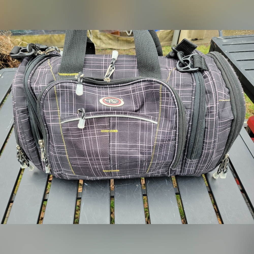 California Pak gym bag / carry on bag. Lots of compartments.
